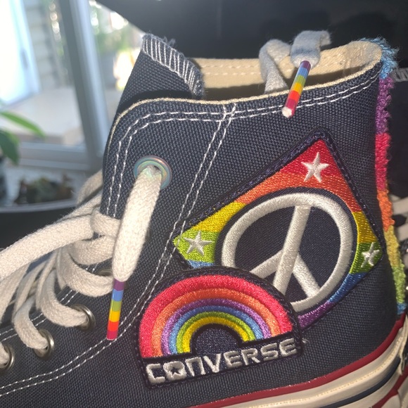 CONVERSE HighTop Chucks - Picture 2 of 7